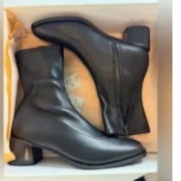 New! Quince Stretch Sock Boot Italian Leather Black Wm 's Size 8  MSRP $164 #5 - Picture 8 of 16